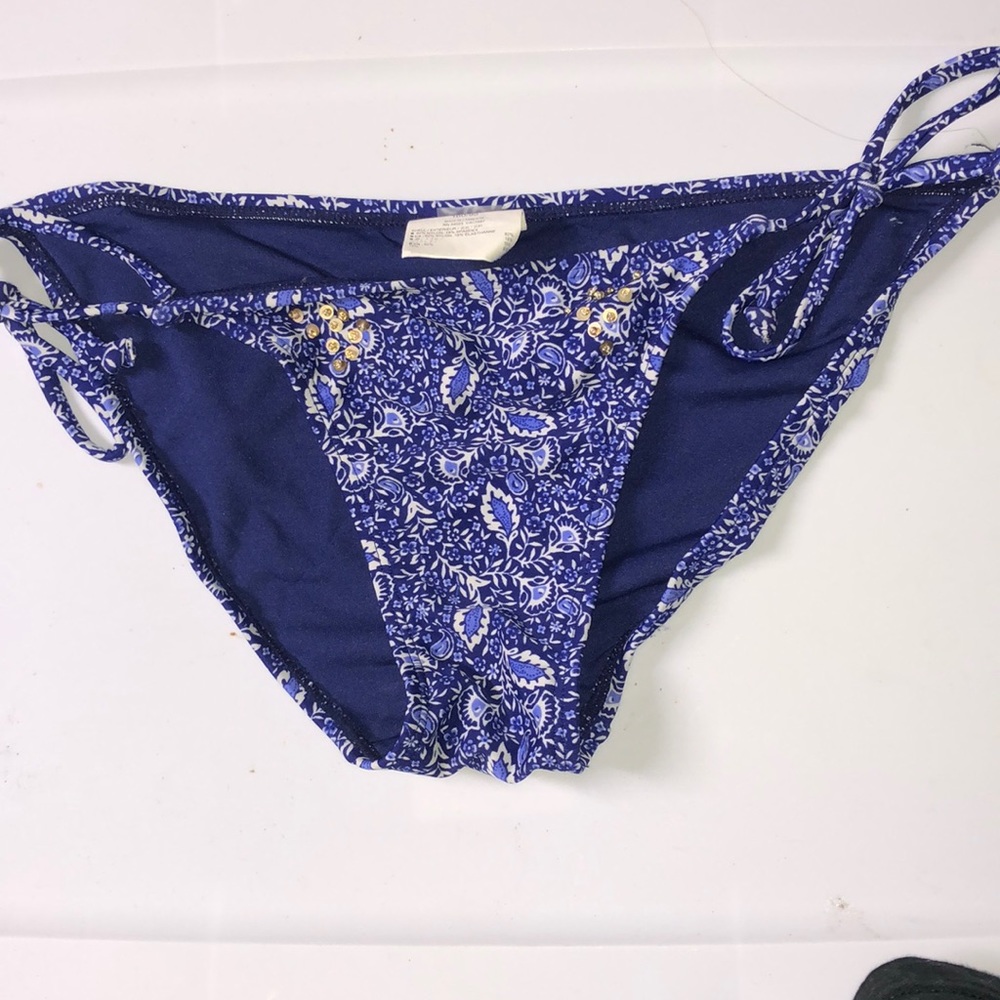 Old navy swim suit bottoms